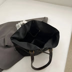 Leather shoulder bag interior, pockets and capacity